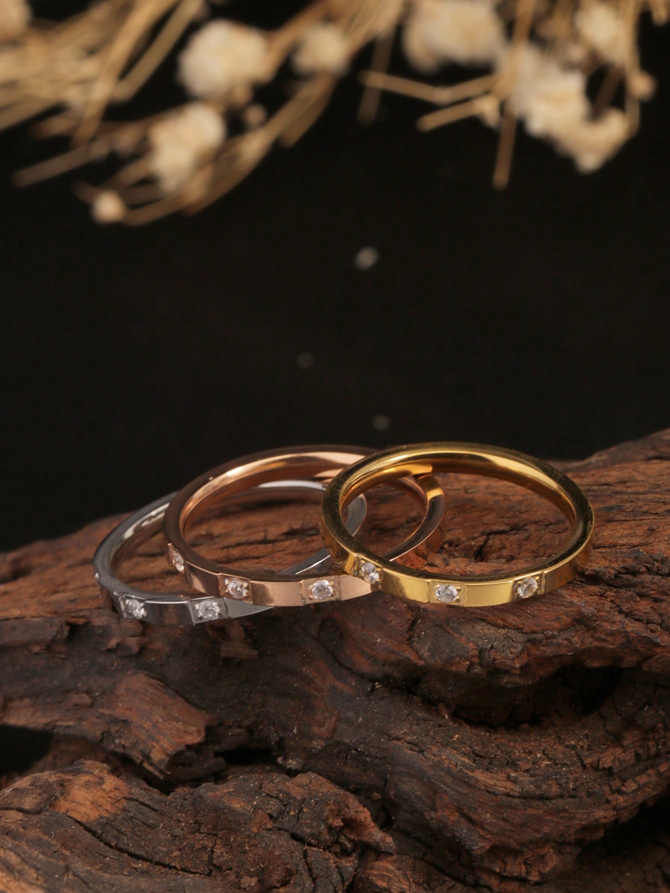 1 Piece of Ring with 3 Rhinest - Luxury Lifestyle Party recension och pris