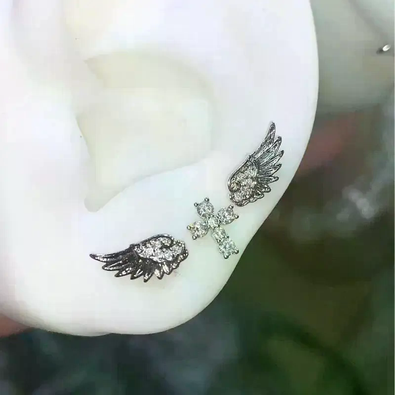 Angel Wings Cross Earrings Lux - Luxury Lifestyle Party recension och pris